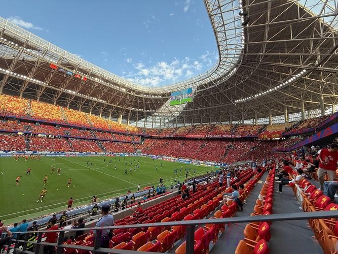 新华社:2023年亚洲杯场馆建设全面提速 新华社:2023年亚洲杯场馆建设全面提速